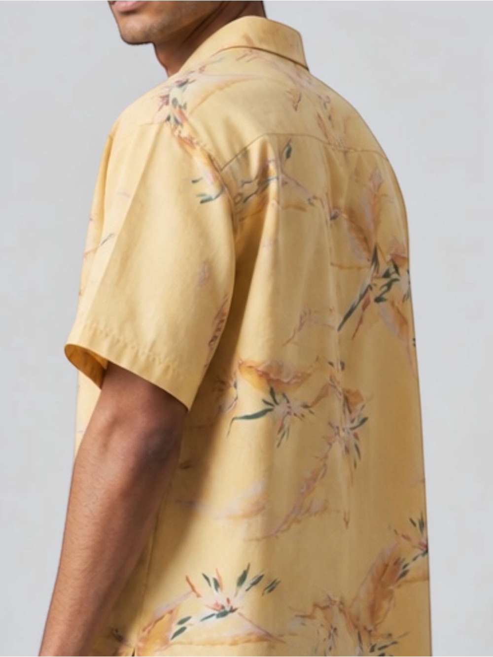 Tommy Bahama Men’s XL Yellow Tropical Bird of Paradise Camp Shirt Button Down - Picture 10 of 12